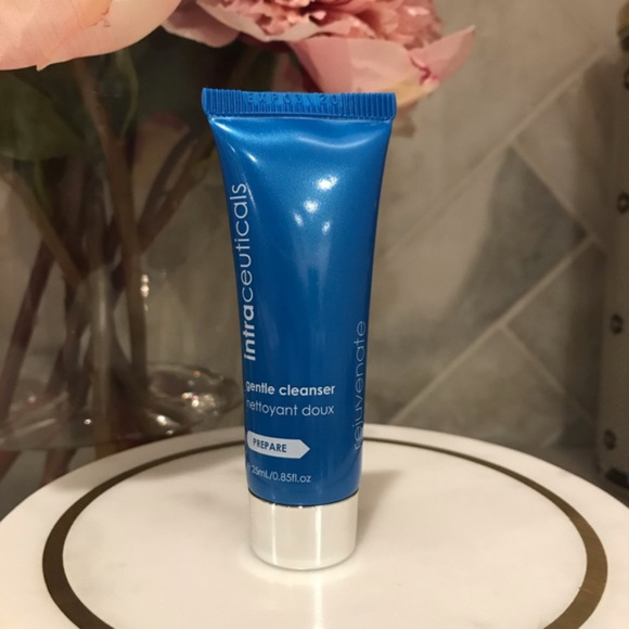 5 for $30, Intraceuticals Gentle Cleanser - Picture 1 of 2